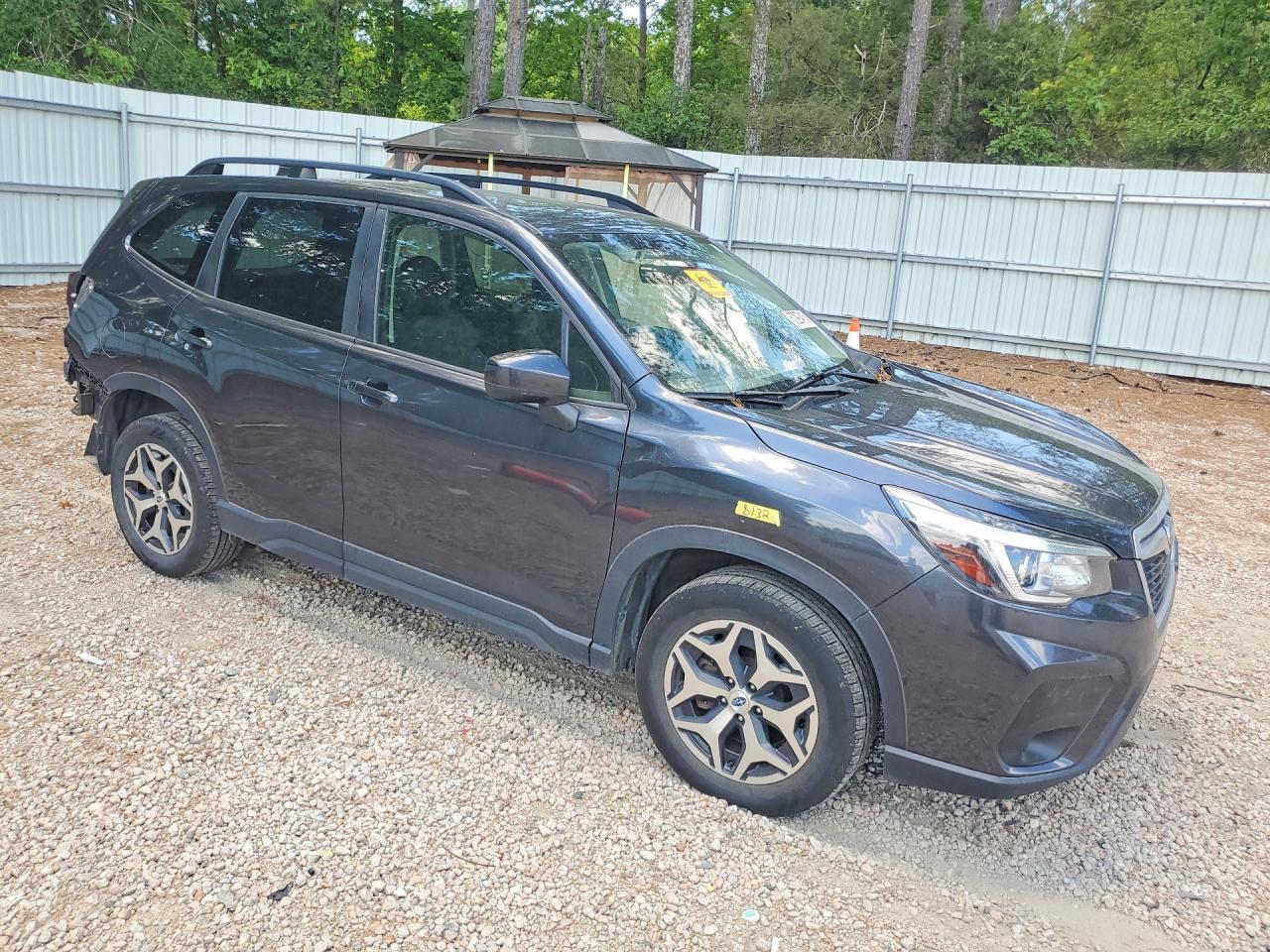 2019 SUBARU FORESTER