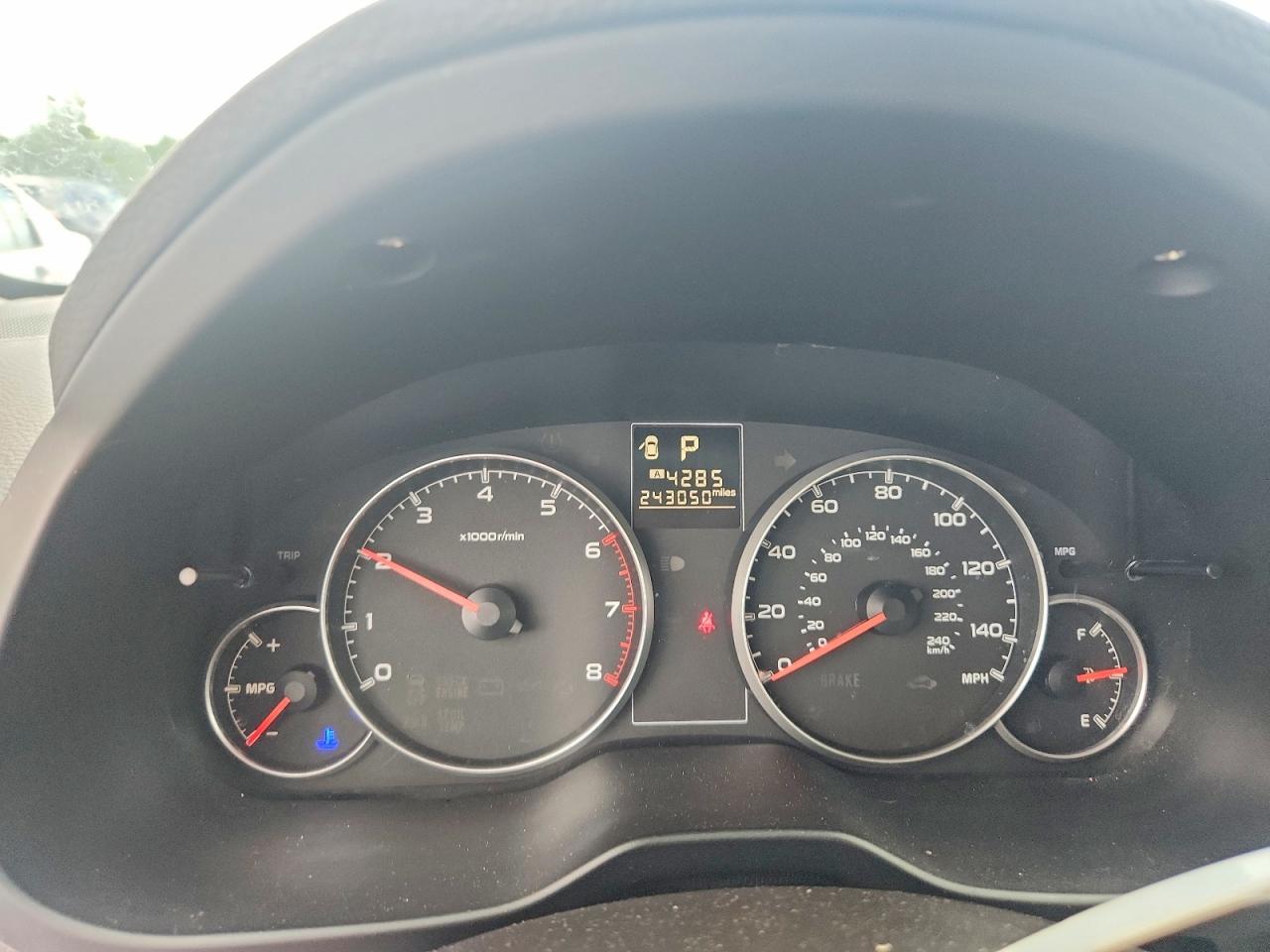 2013 SUBARU Outback