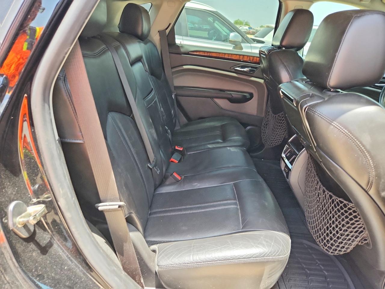 2010 CADILLAC SRX