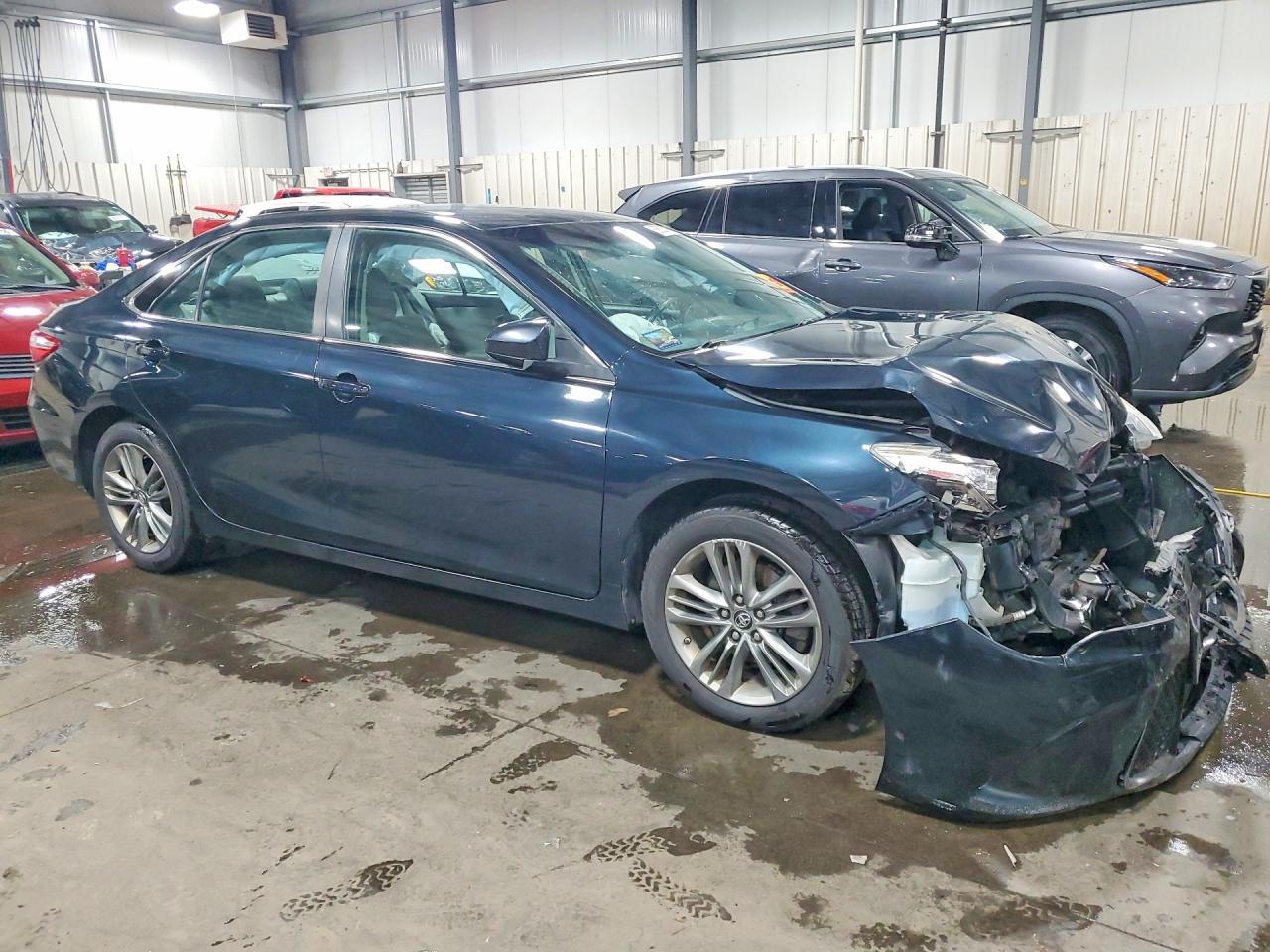 2016 TOYOTA CAMRY