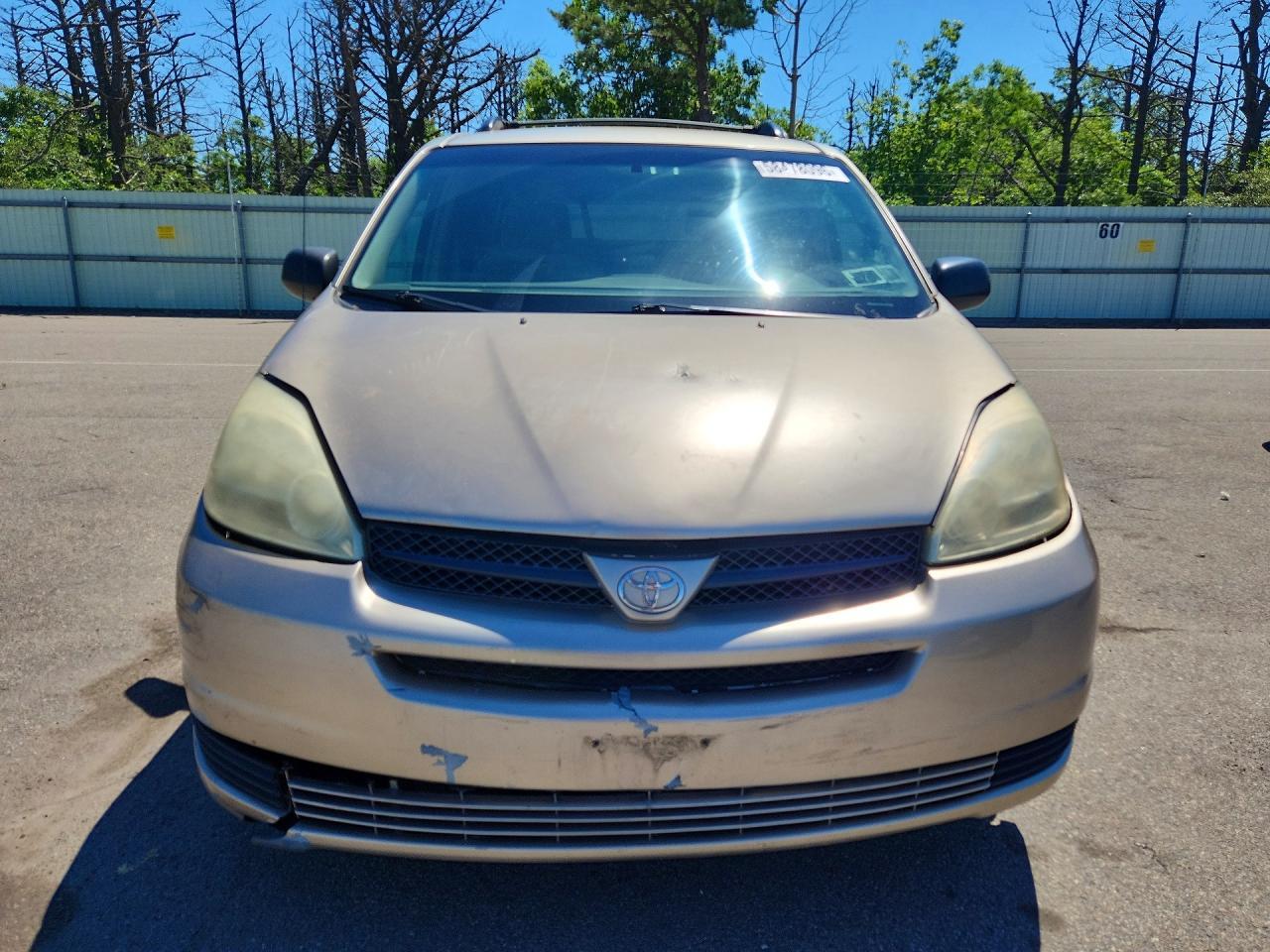 2004 TOYOTA SIENNA
