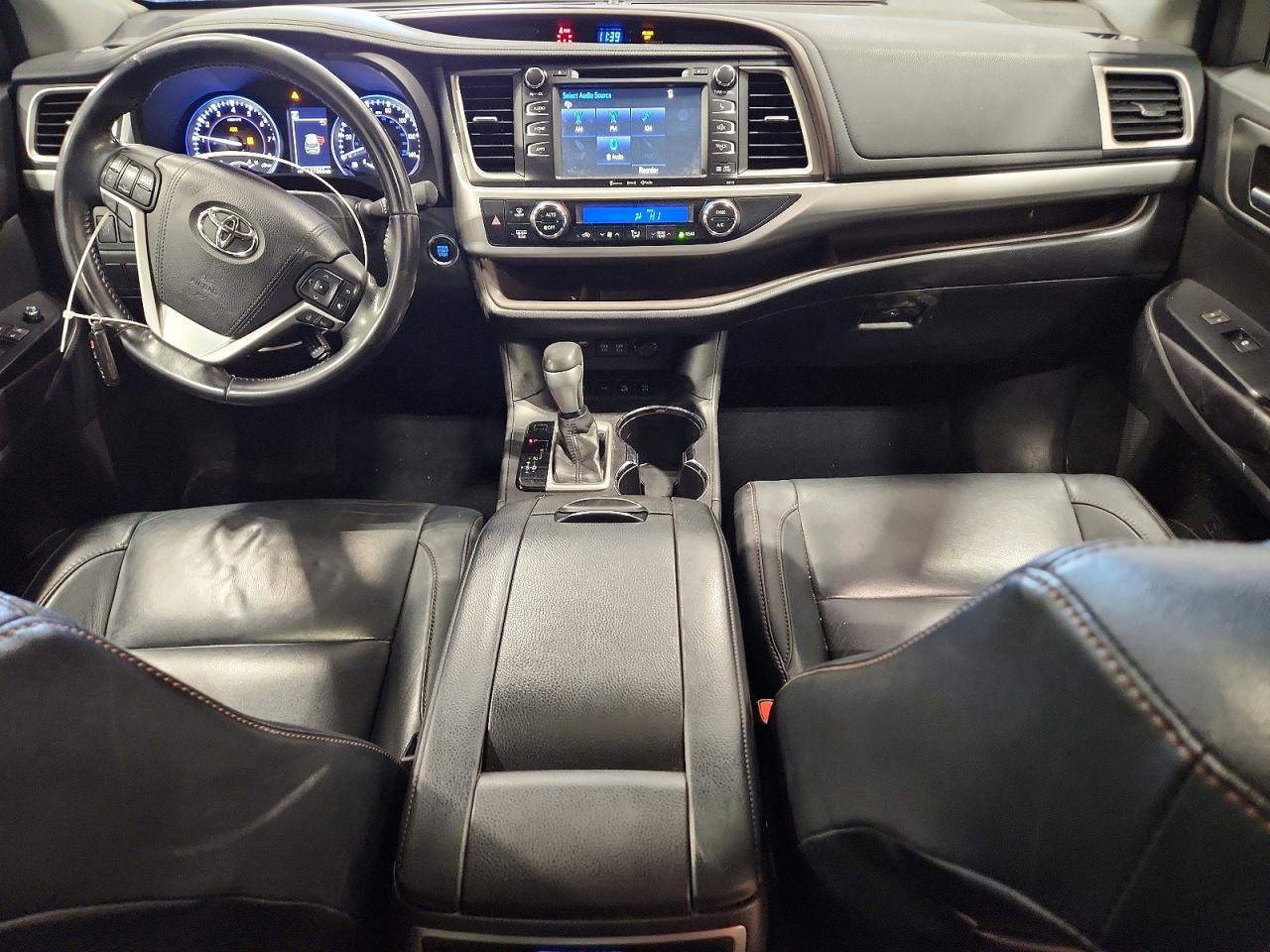 2017 TOYOTA HIGHLANDER
