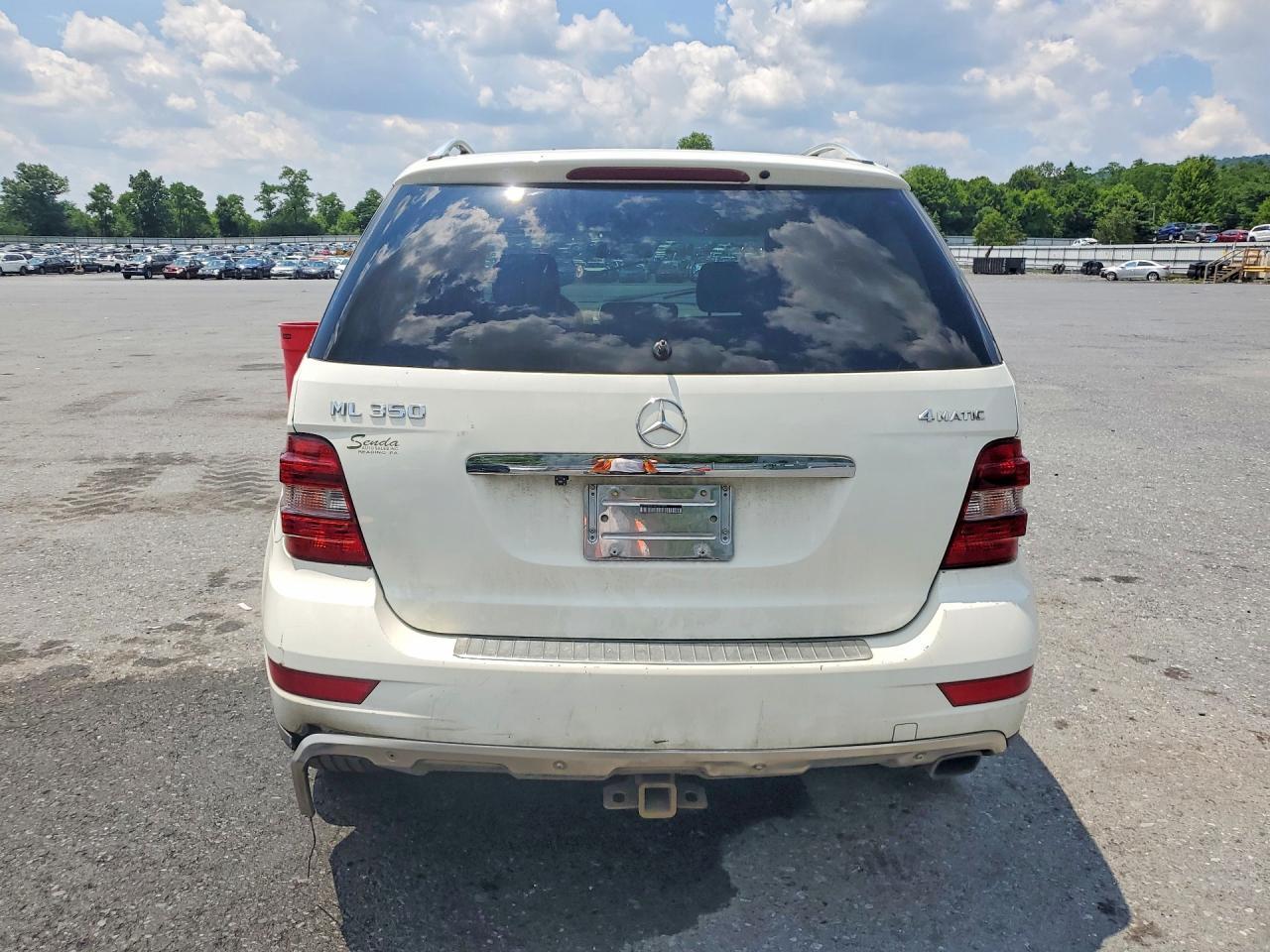 2011 MERCEDES-BENZ ML-Class