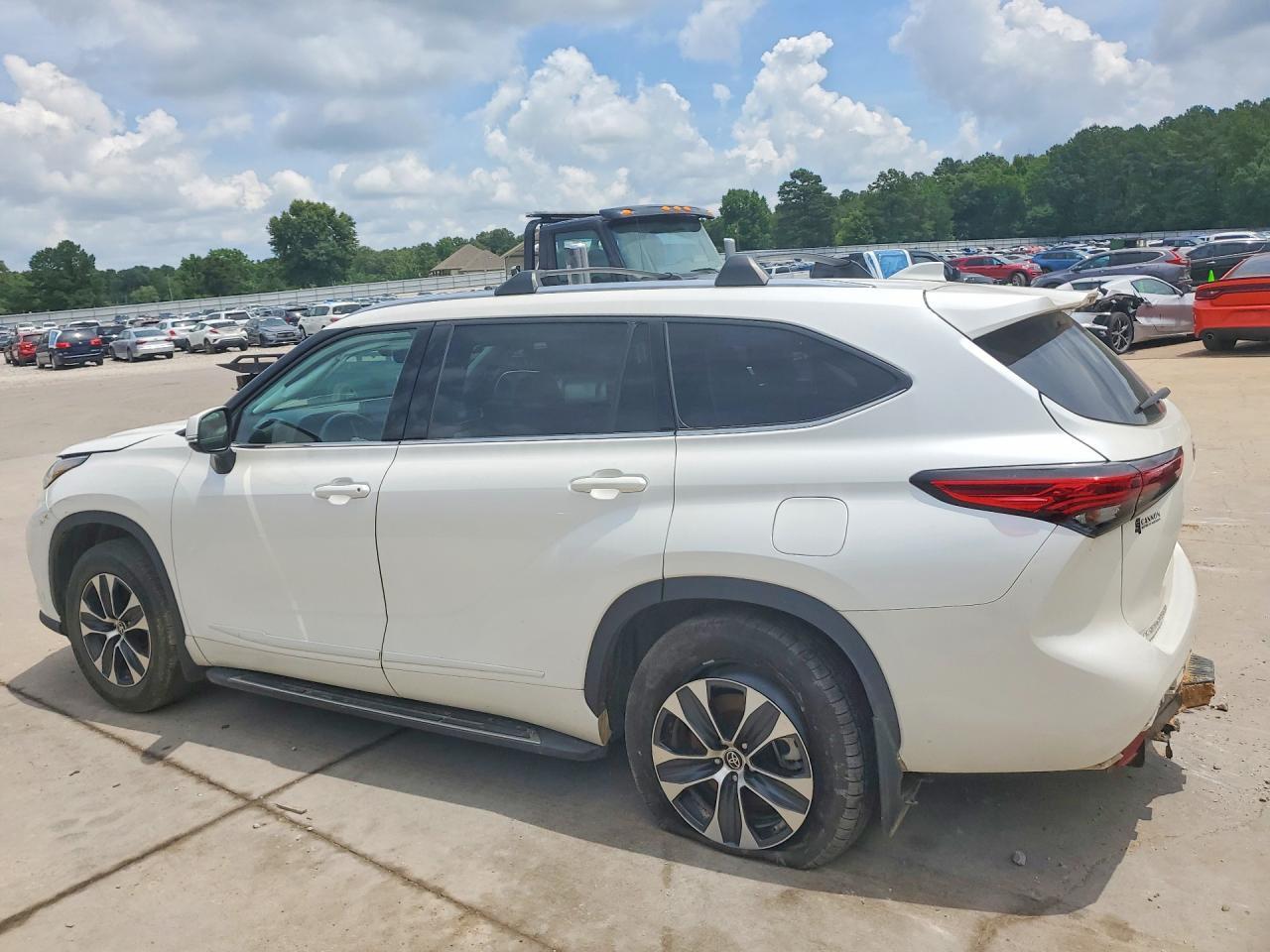 2021 TOYOTA HIGHLANDER