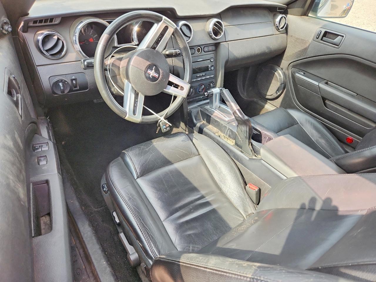 2006 FORD MUSTANG