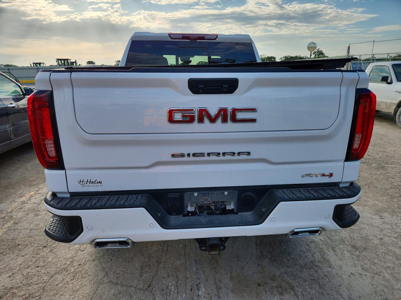 2025 GMC Sierra