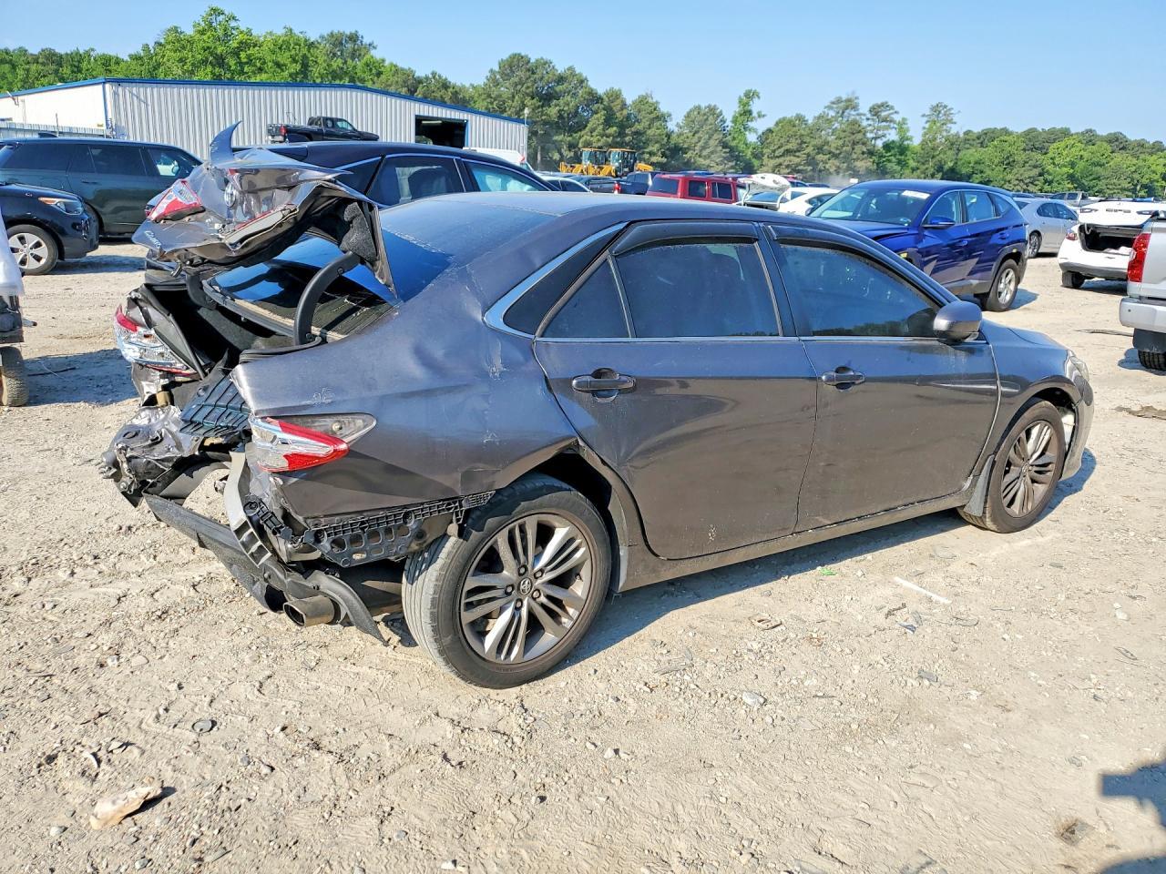 2017 TOYOTA CAMRY