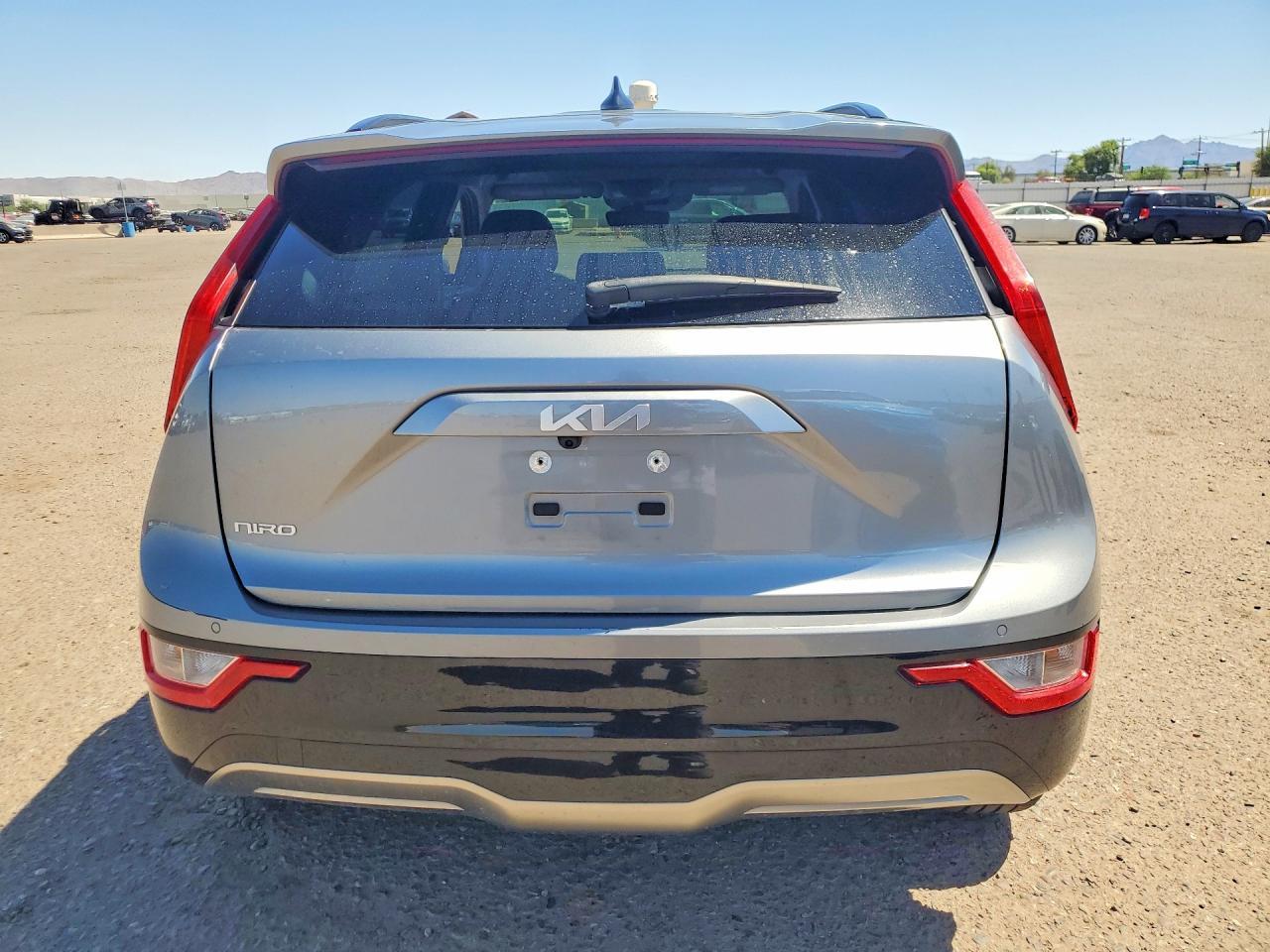 2023 KIA Niro