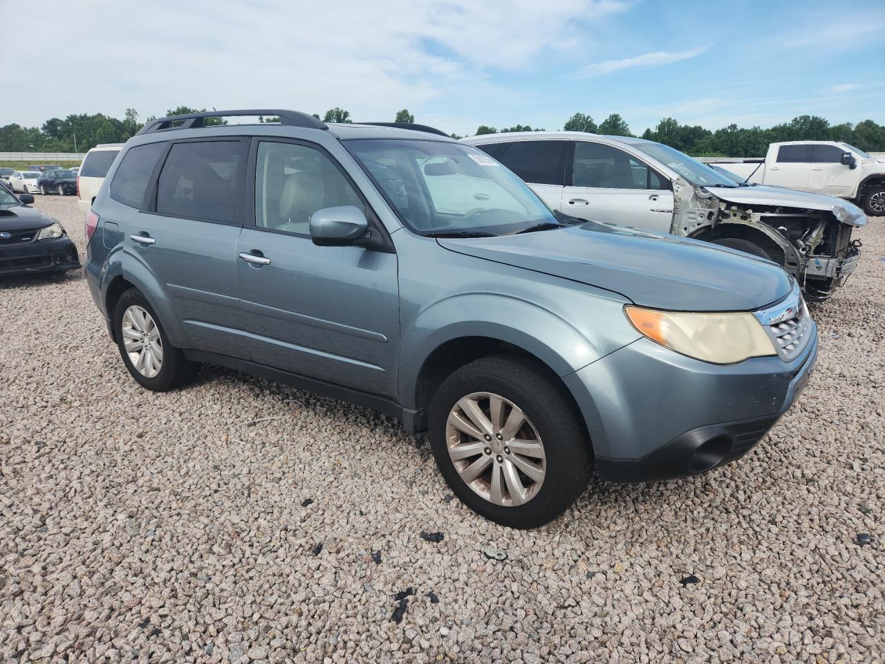 2011 SUBARU FORESTER