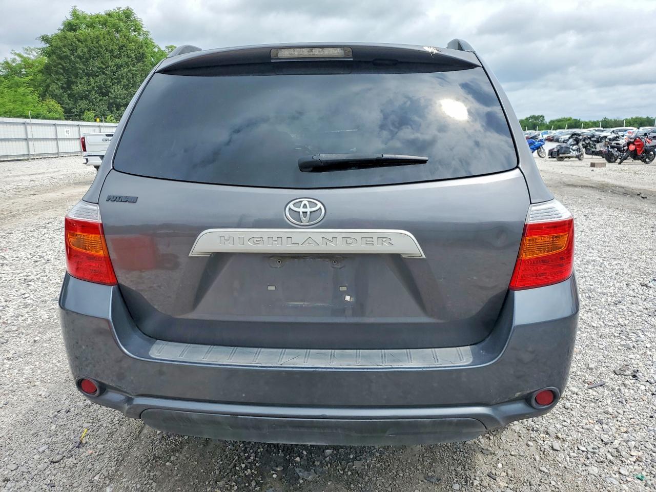 2010 TOYOTA HIGHLANDER
