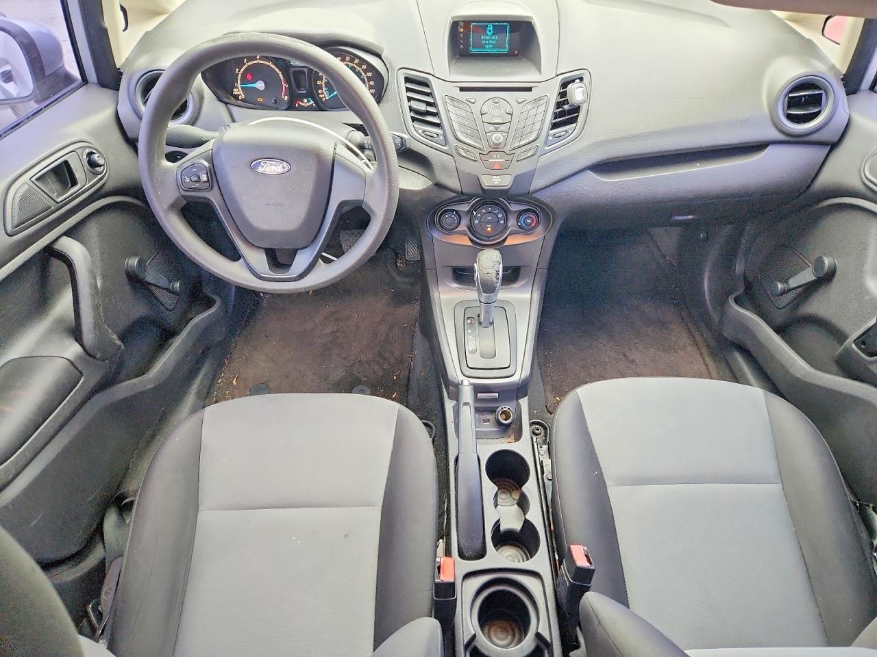 2016 FORD Fiesta