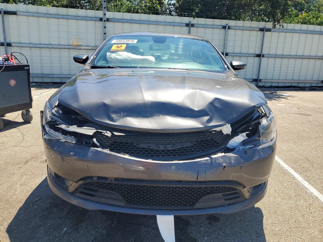 2015 CHRYSLER 200