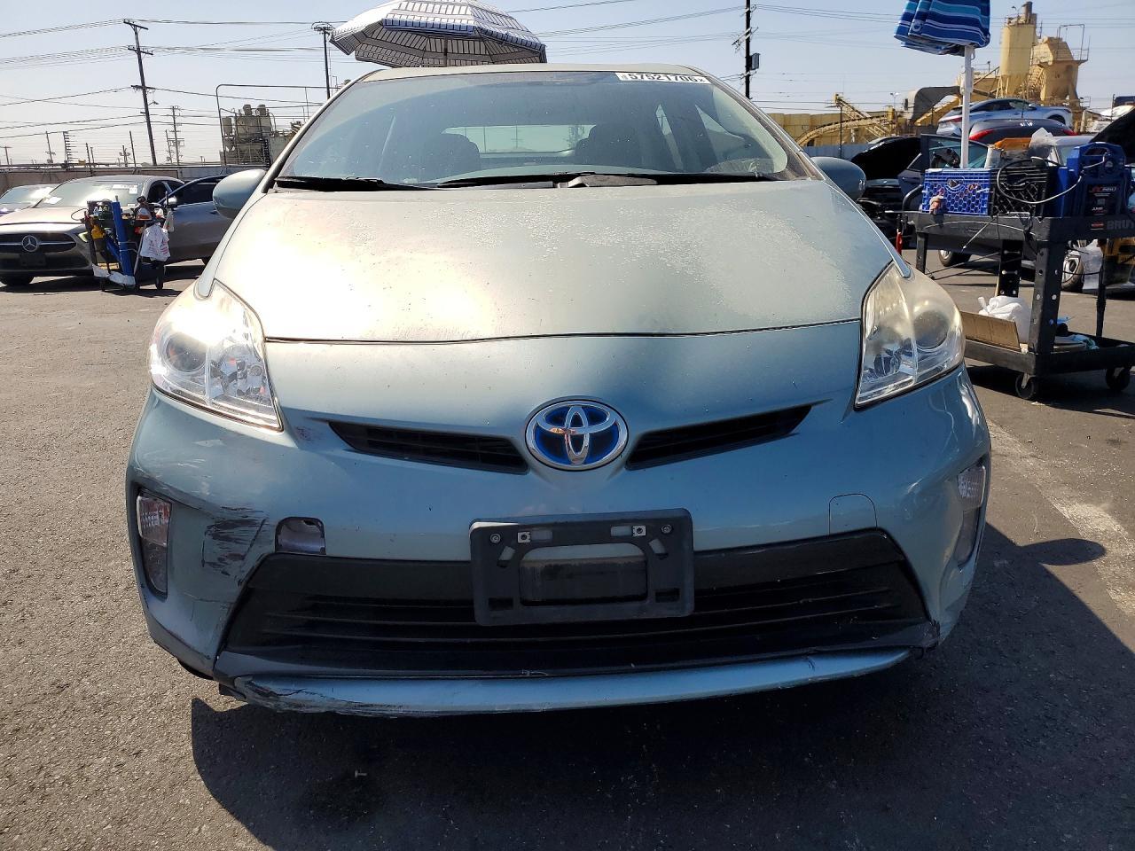 2015 TOYOTA PRIUS