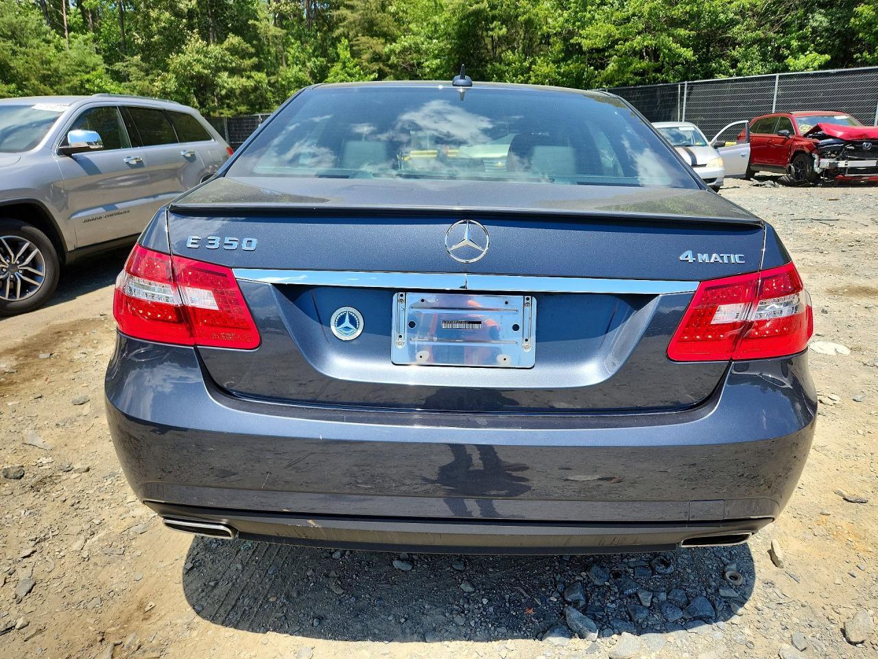 2013 MERCEDES-BENZ E-Class
