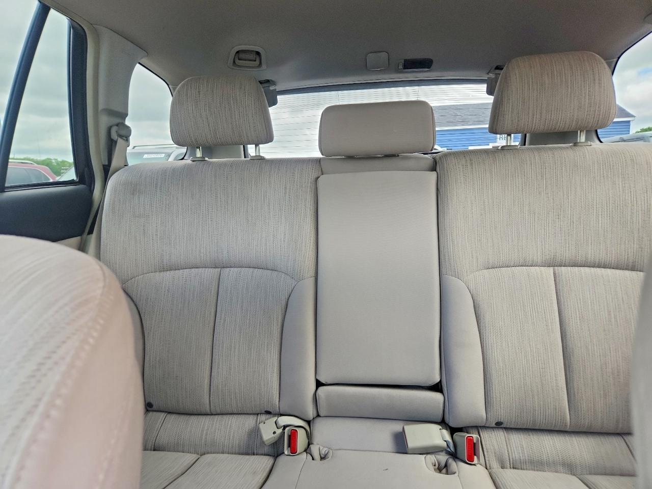 2013 SUBARU Outback