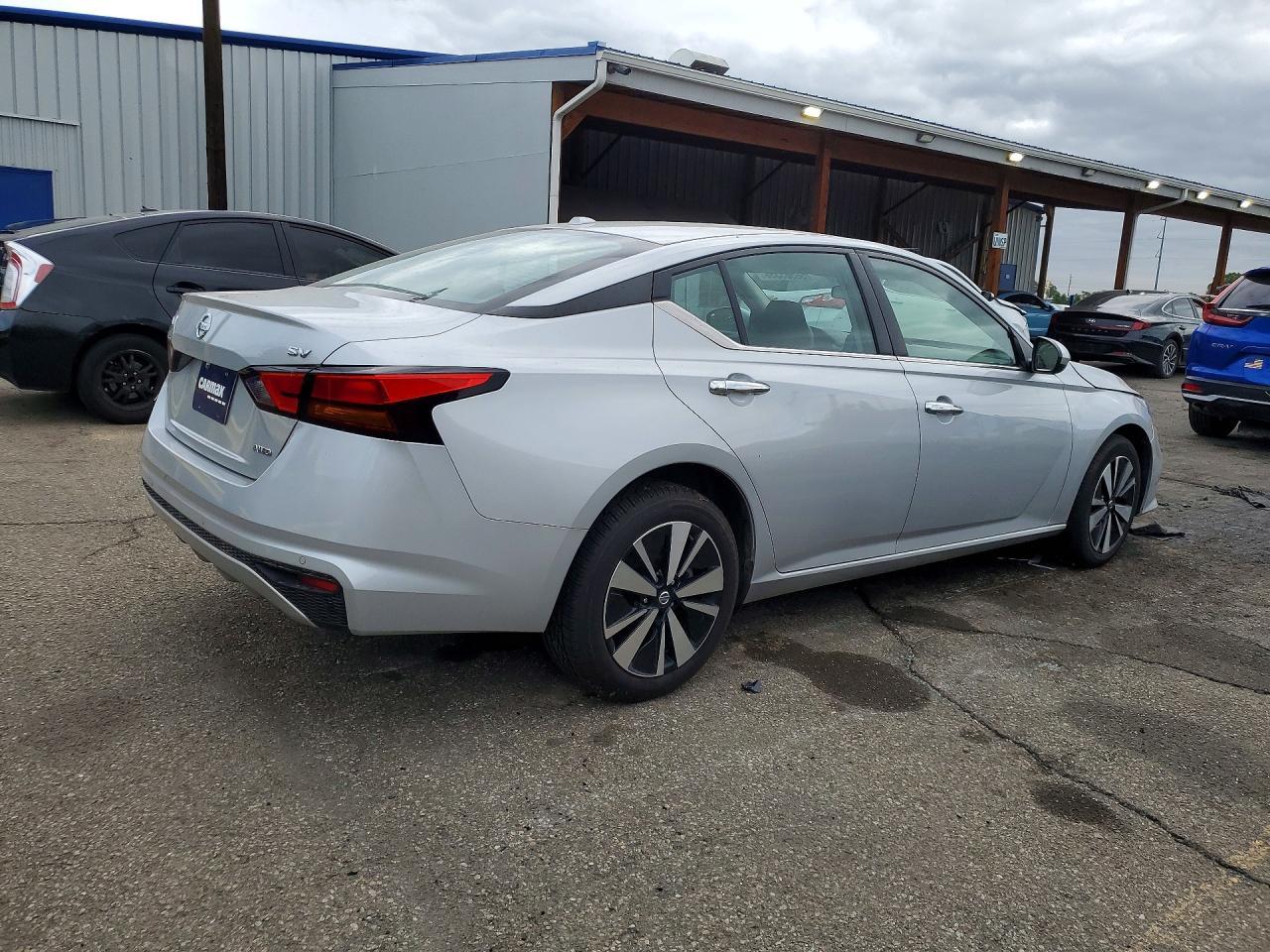 2022 NISSAN ALTIMA