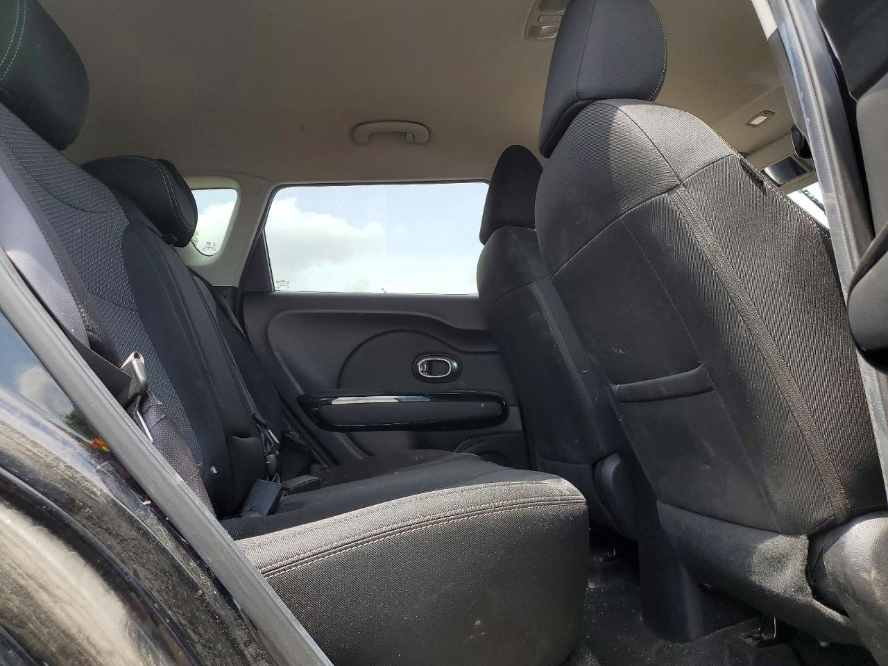 2017 KIA SOUL