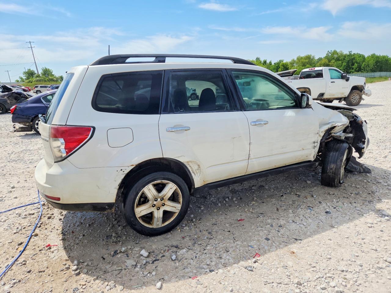 2010 SUBARU FORESTER