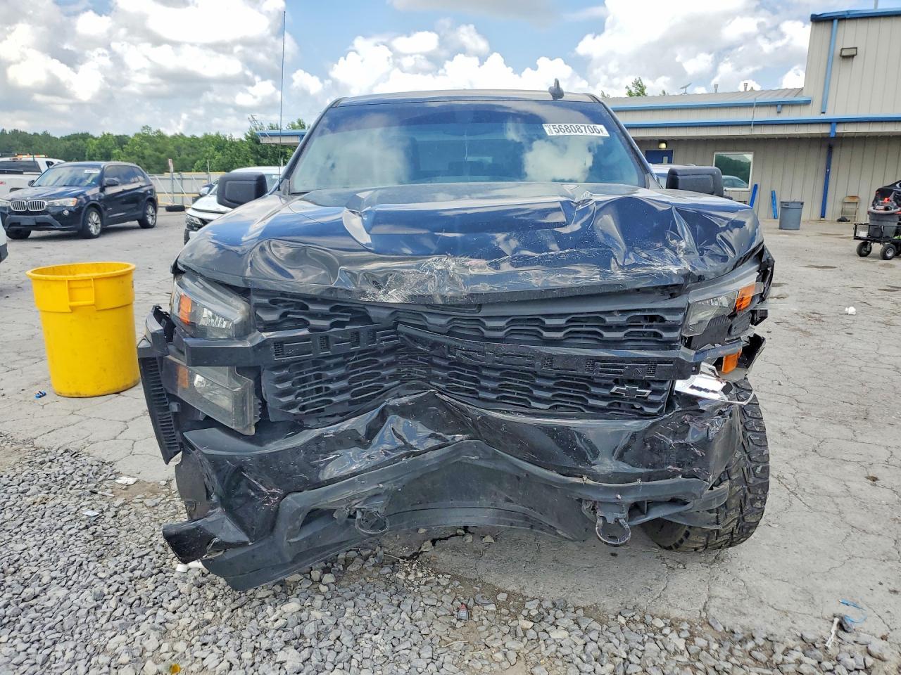 2021 CHEVROLET Silverado