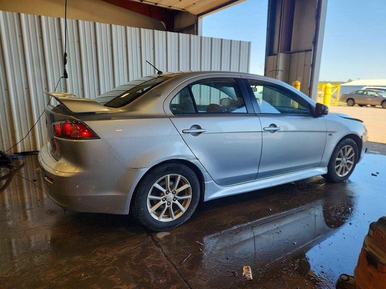 2015 MITSUBISHI LANCER
