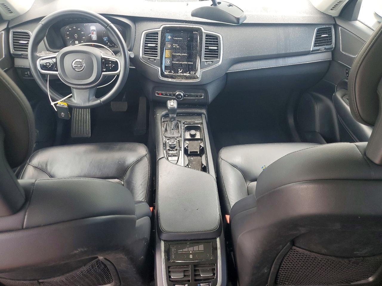 2020 VOLVO XC90