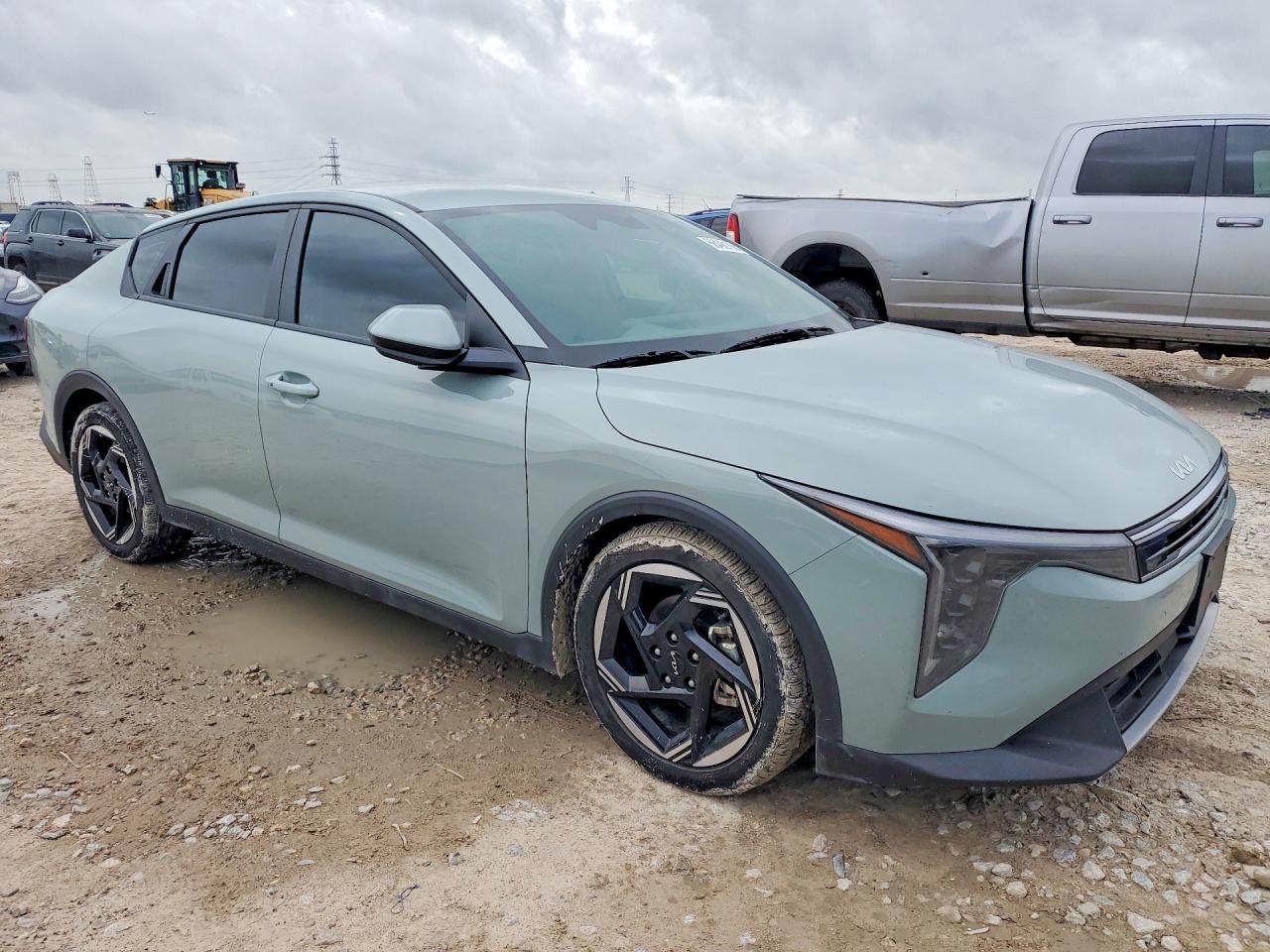 2025 KIA K4