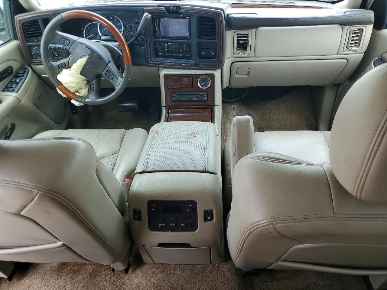2003 CADILLAC ESCALADE