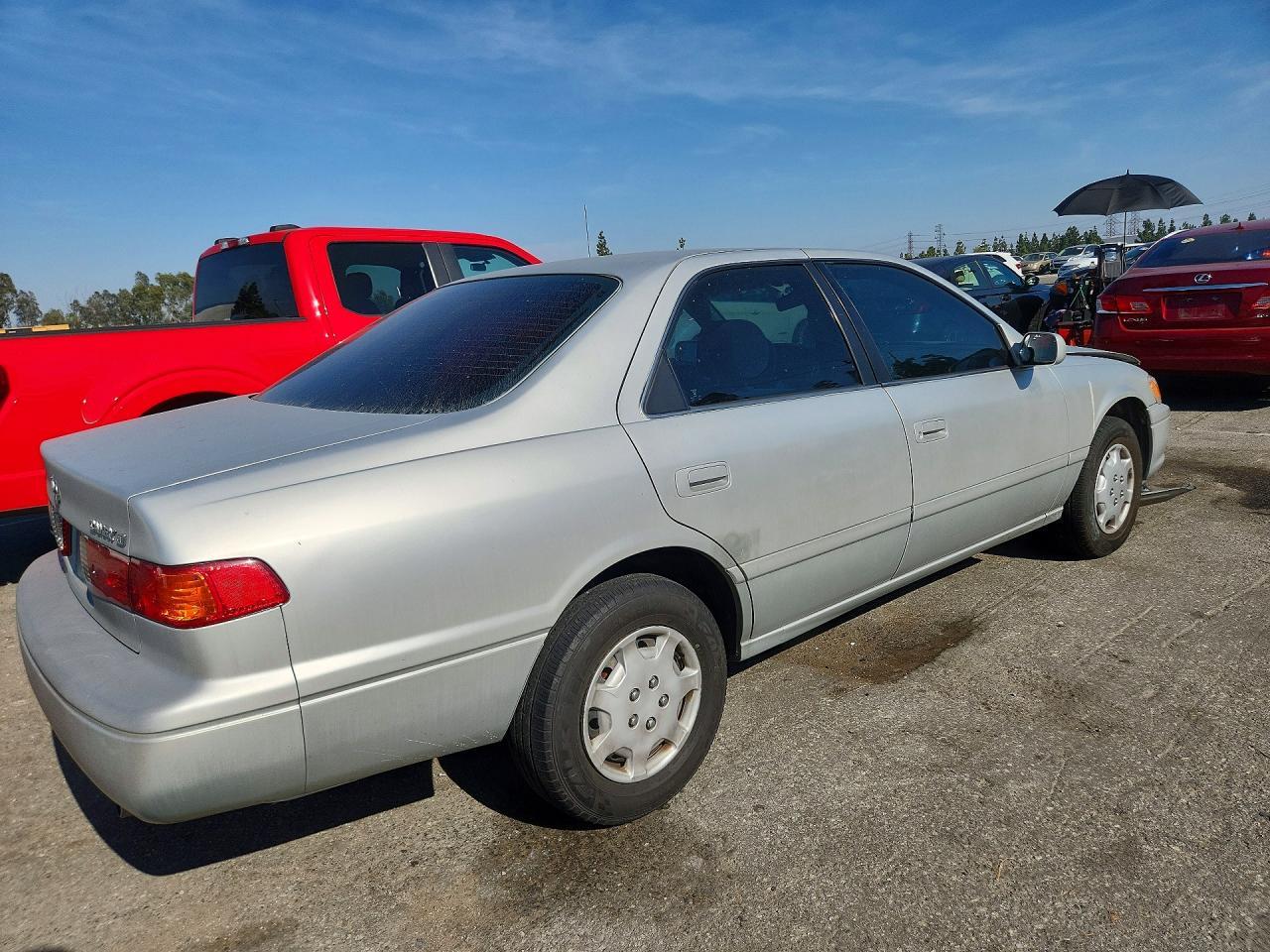 2000 TOYOTA CAMRY