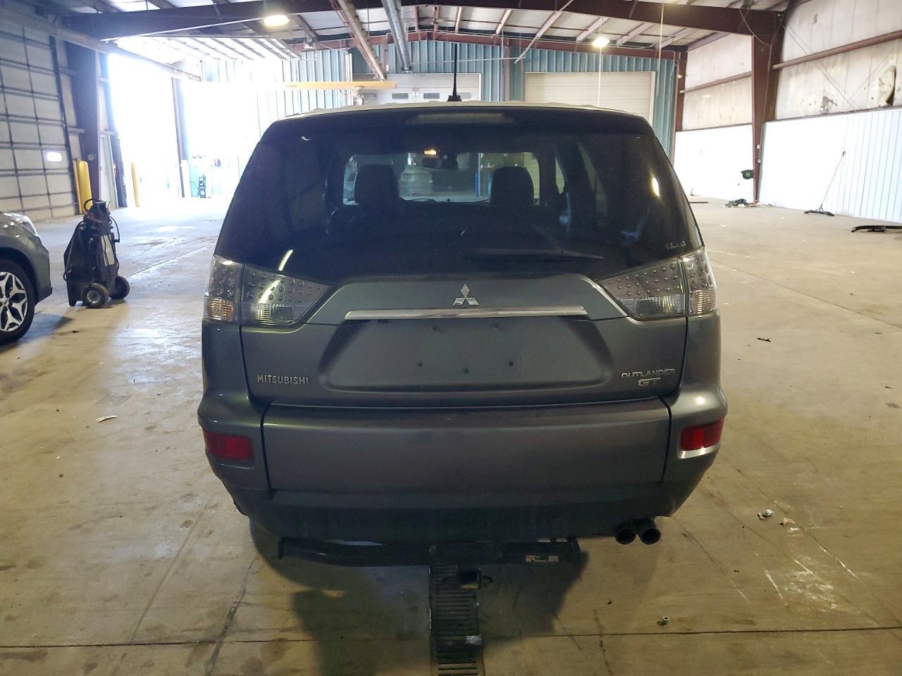 2011 MITSUBISHI outlander