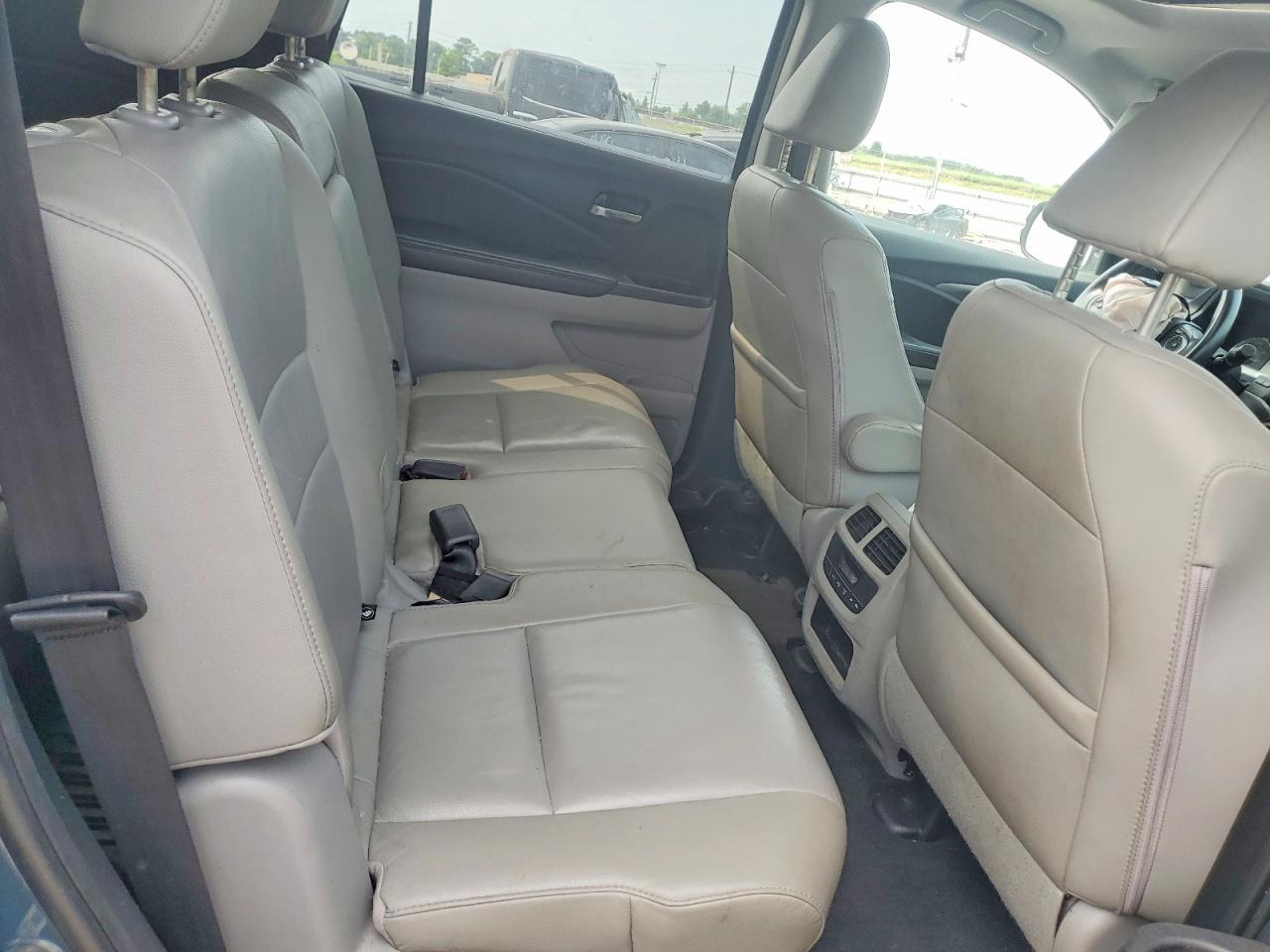 2016 HONDA PILOT