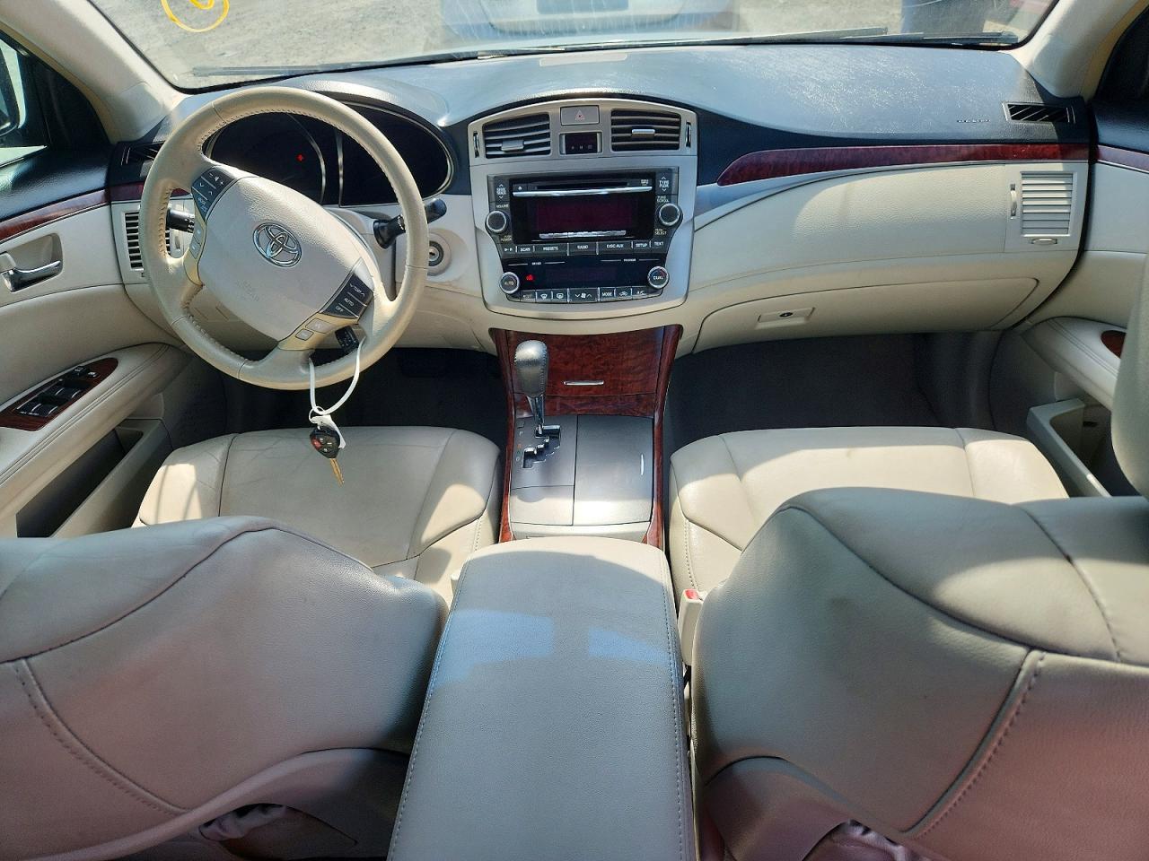 2011 TOYOTA Avalon
