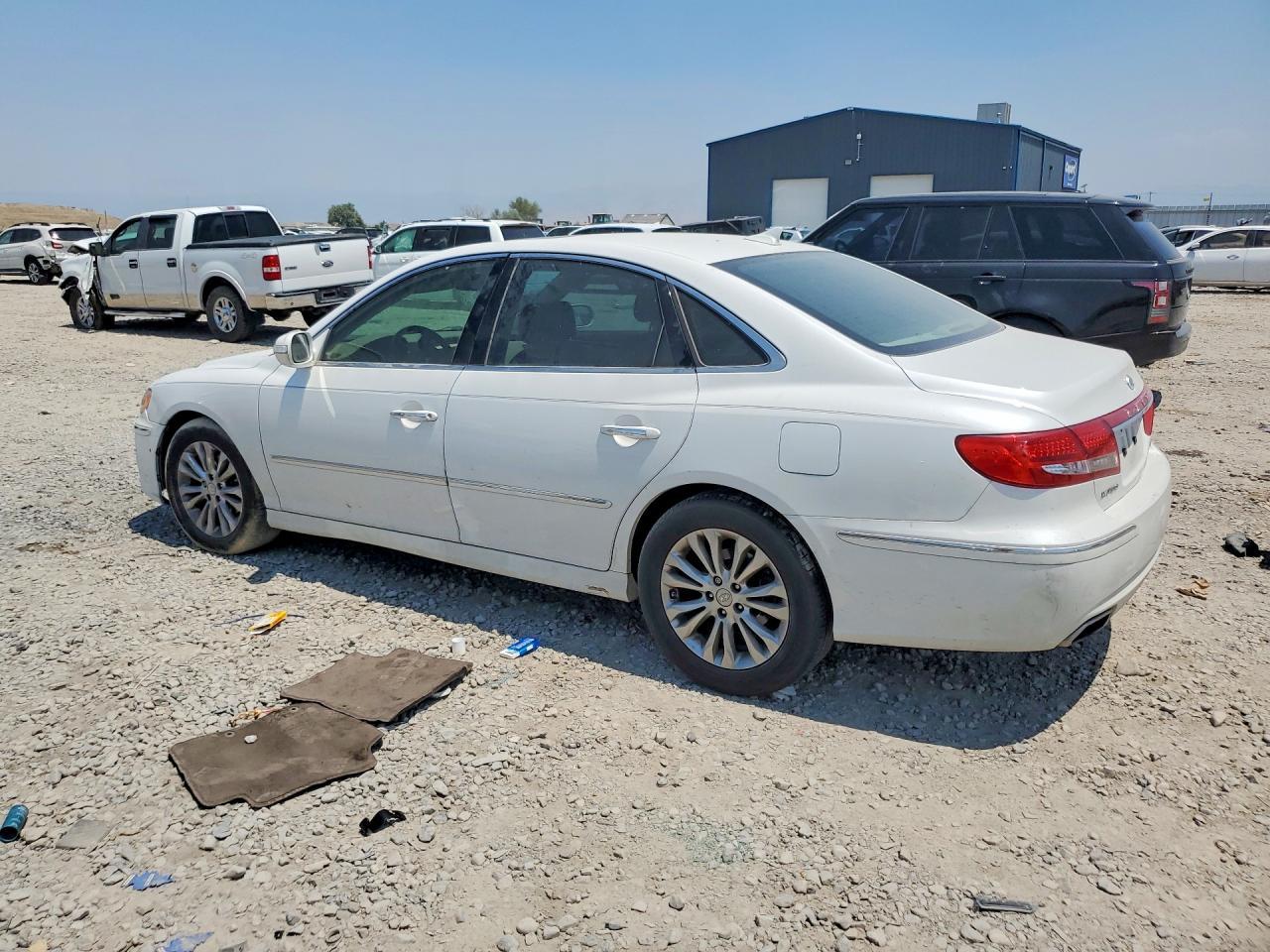 2011 HYUNDAI Azera