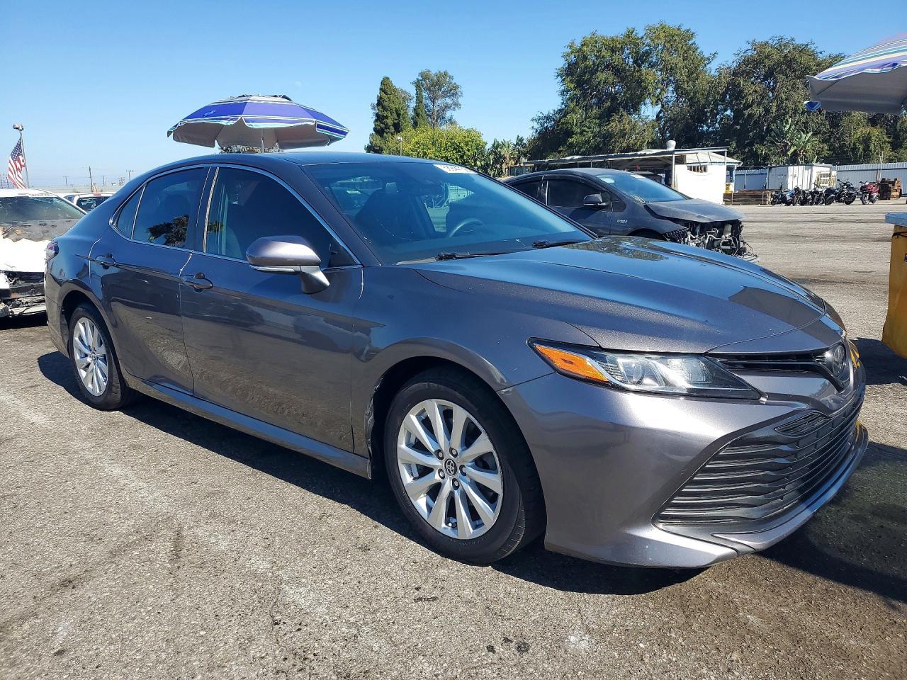 2018 TOYOTA CAMRY