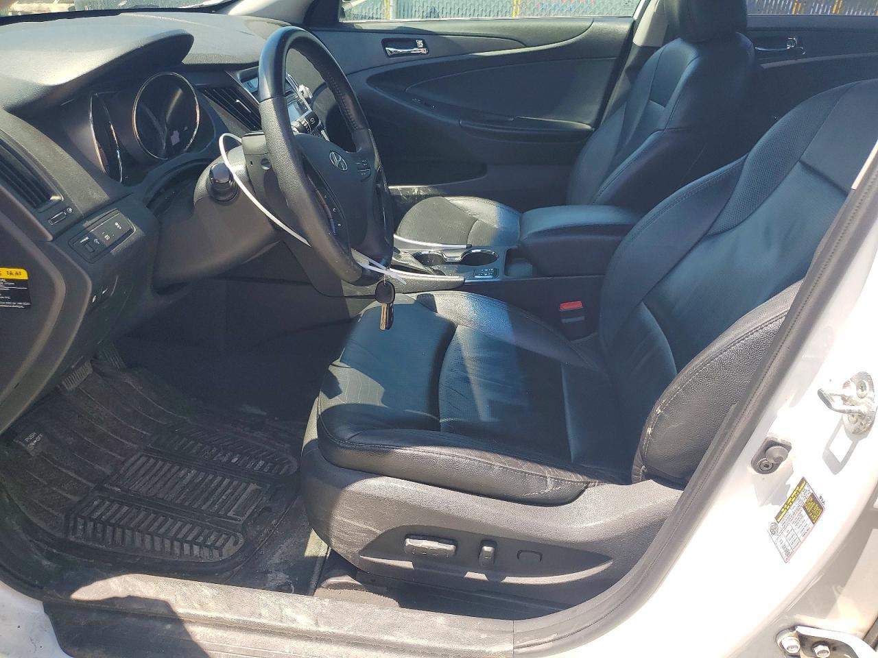 2013 HYUNDAI SONATA