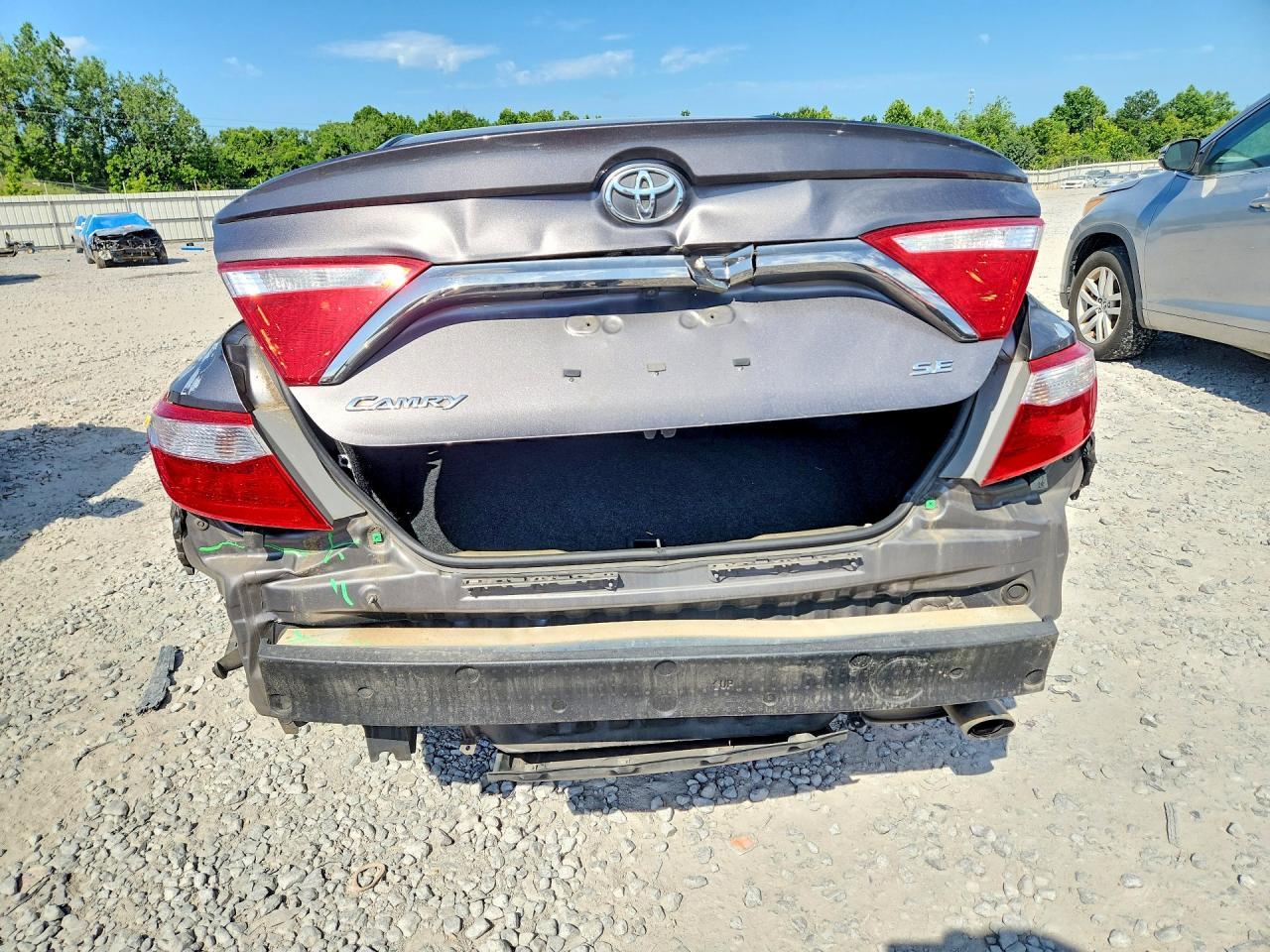2017 TOYOTA CAMRY