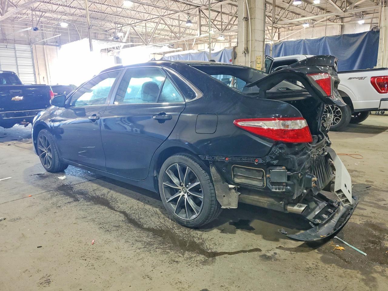2015 TOYOTA CAMRY
