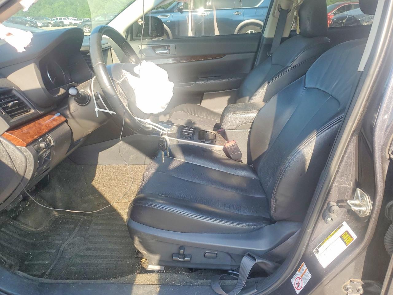 2013 SUBARU Legacy