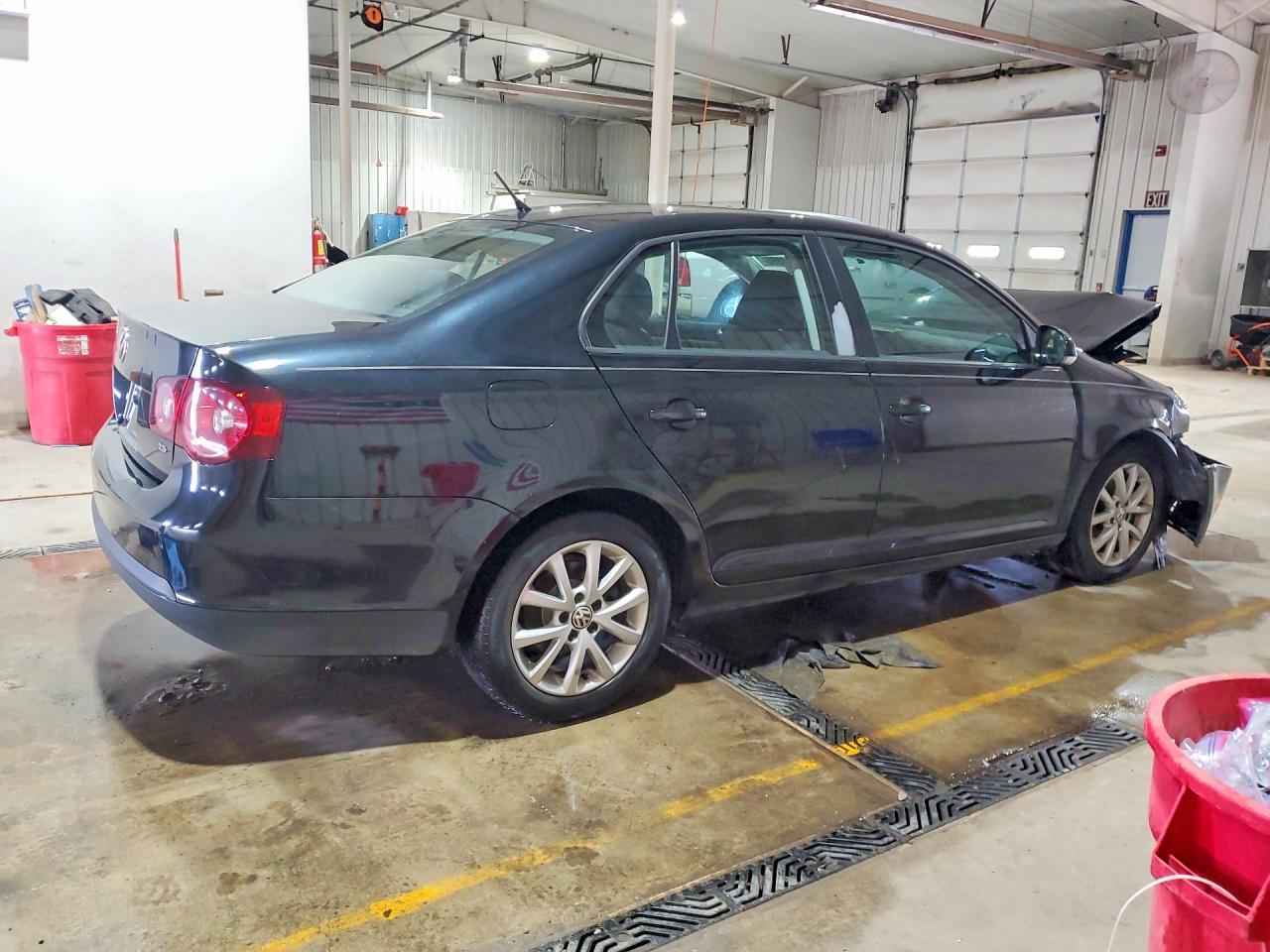 2010 VOLKSWAGEN JETTA