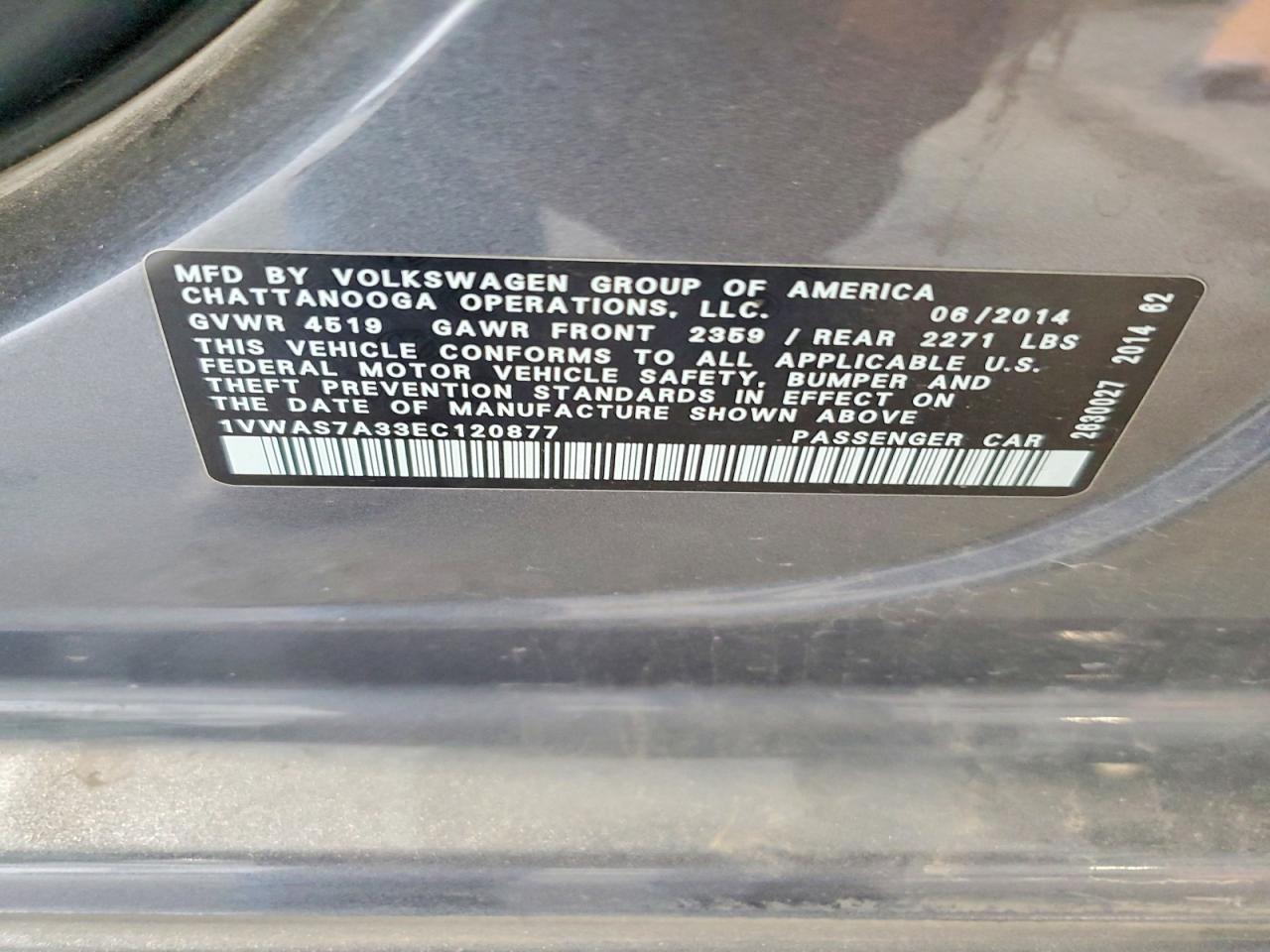 2014 VOLKSWAGEN Passat