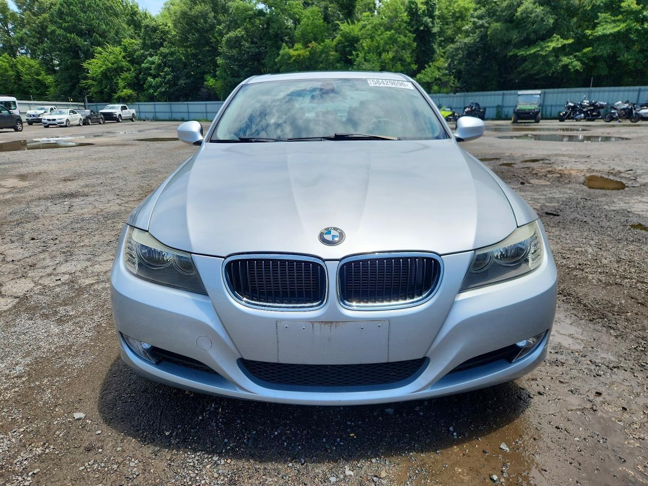 2011 BMW 3 SERIES