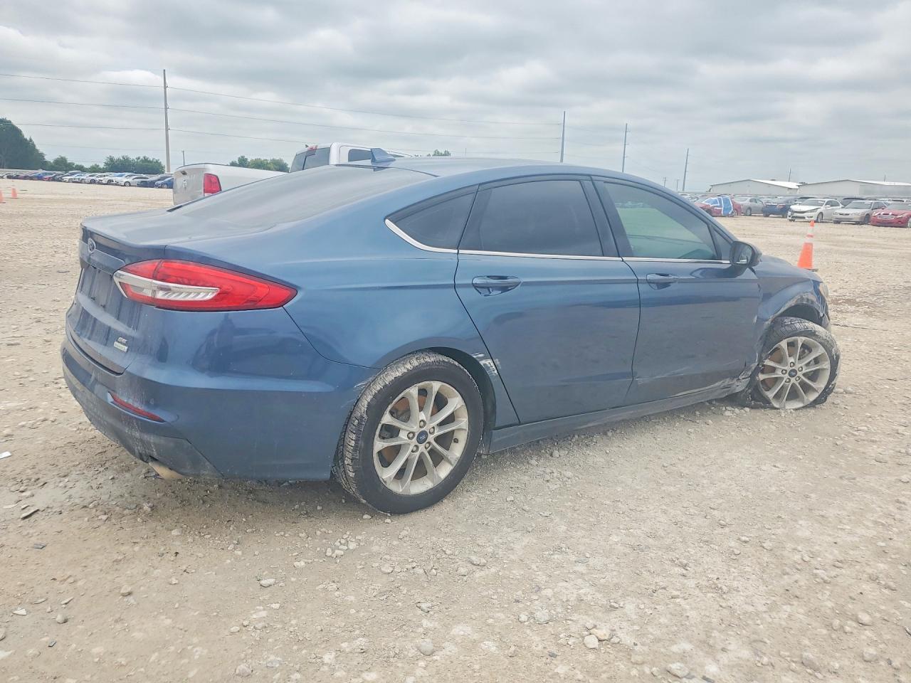 2019 FORD FUSION