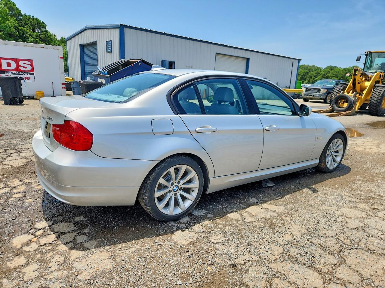 2011 BMW 3 SERIES