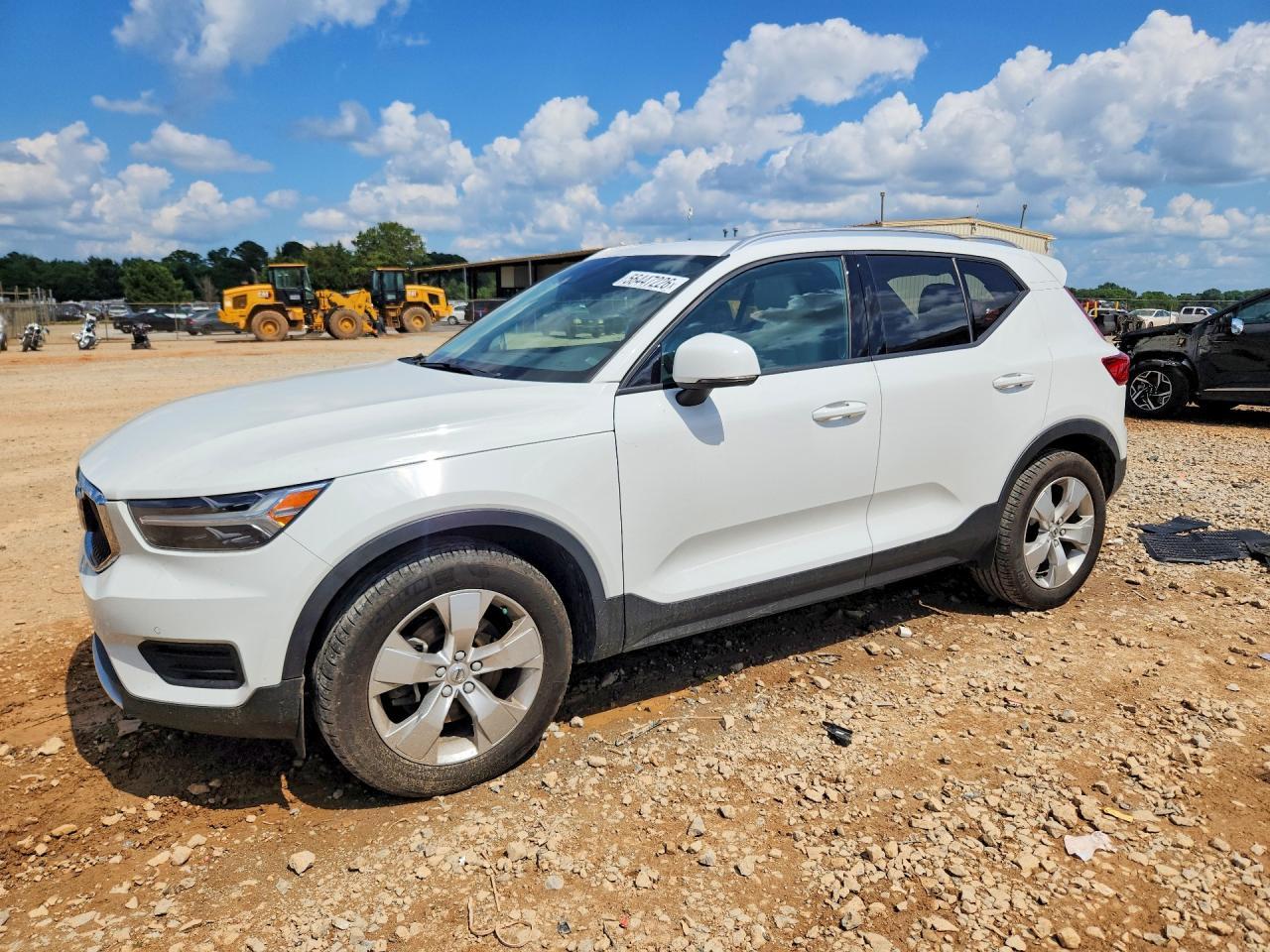 2020 VOLVO XC40