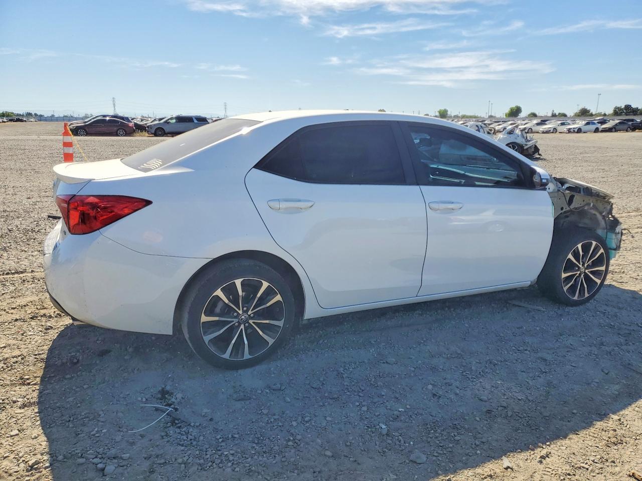 2017 TOYOTA COROLLA