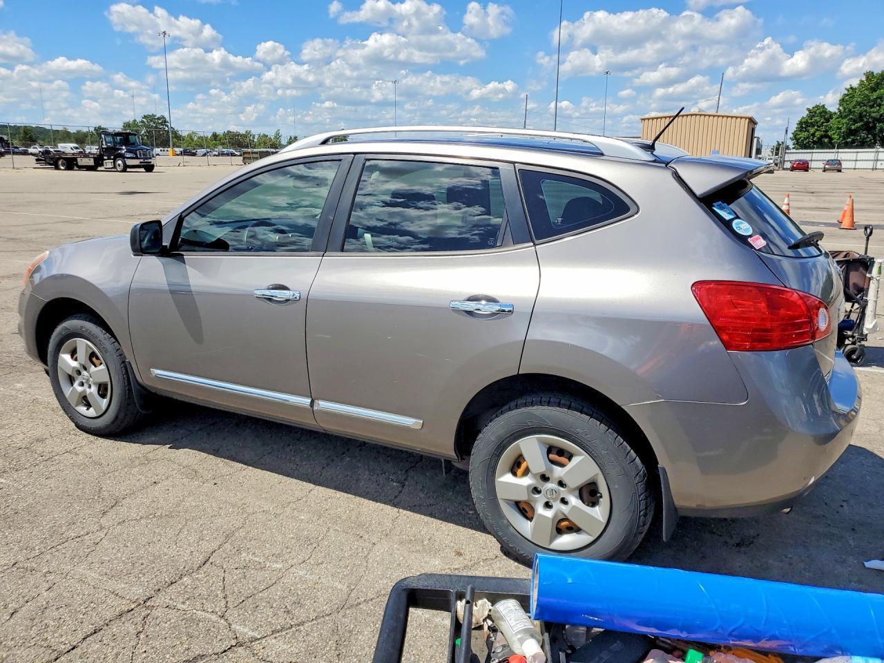 2014 NISSAN ROGUE