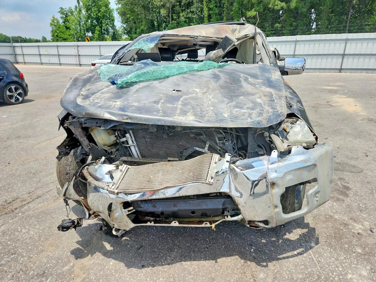 2005 NISSAN Armada