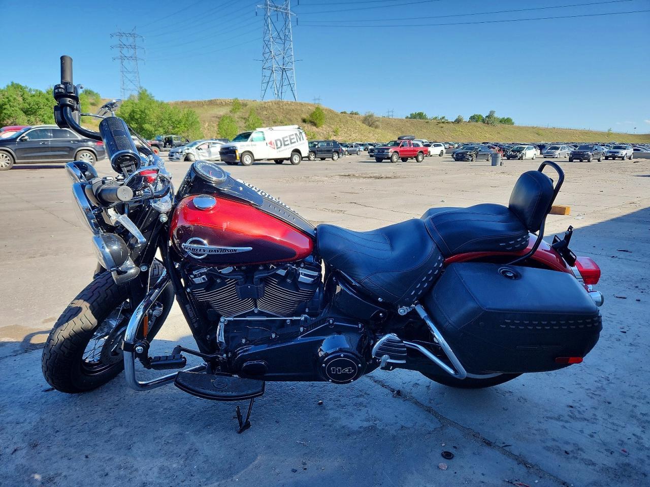 2019 HARLEY-DAVIDSON FLHCS