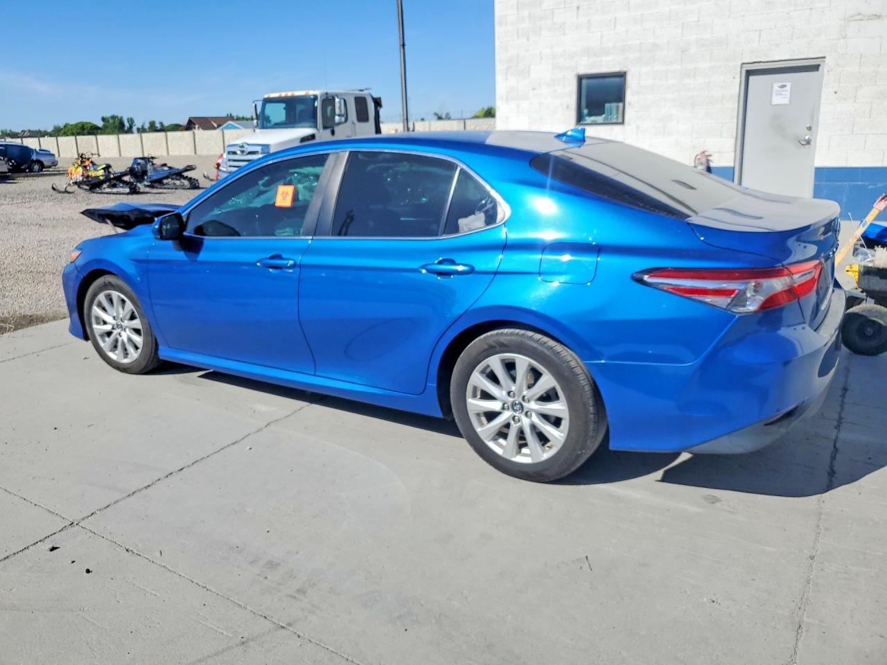2019 TOYOTA CAMRY