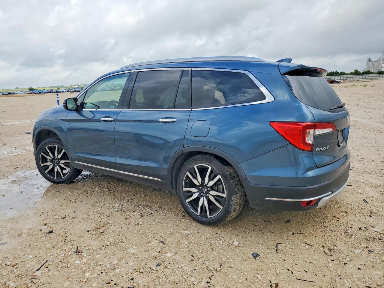 2020 HONDA PILOT
