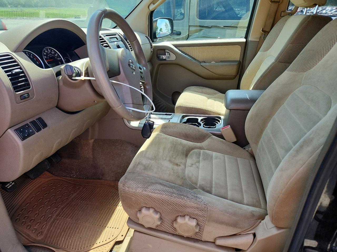2011 NISSAN PATHFINDER